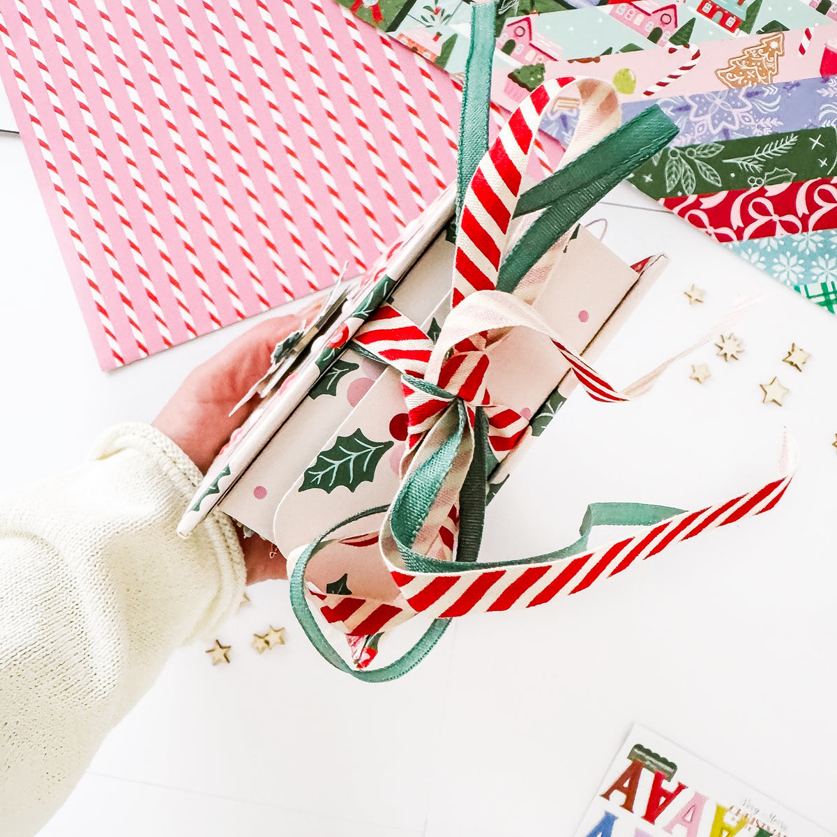 Very Merry Christmas: Enamel Shapes