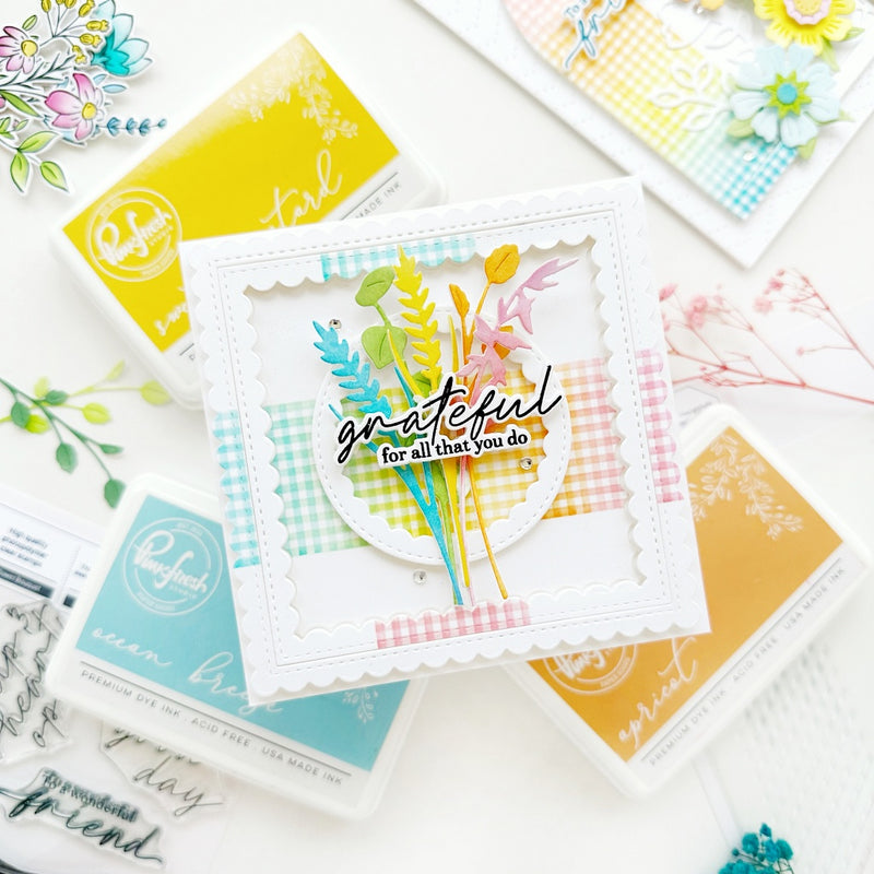 Essentials Stitched Scallop Circle die set