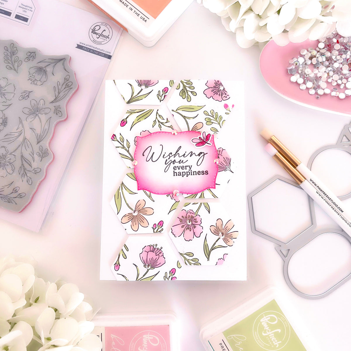 Essentials: Dotted Fancy Frames die
