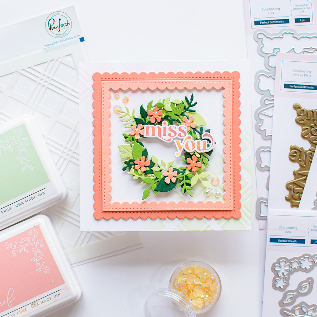 Essentials Stitched Scallop Square die set